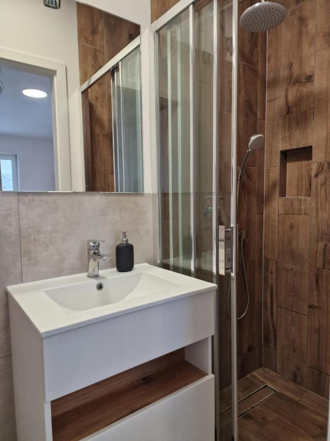 Apartamento Studio I Pokoje I Pokoje Z Lazienkami Gdansk Exterior foto